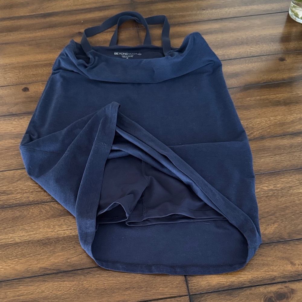 Beyond Yoga Midnight Blue dress with shorts under - Picture 4 of 5